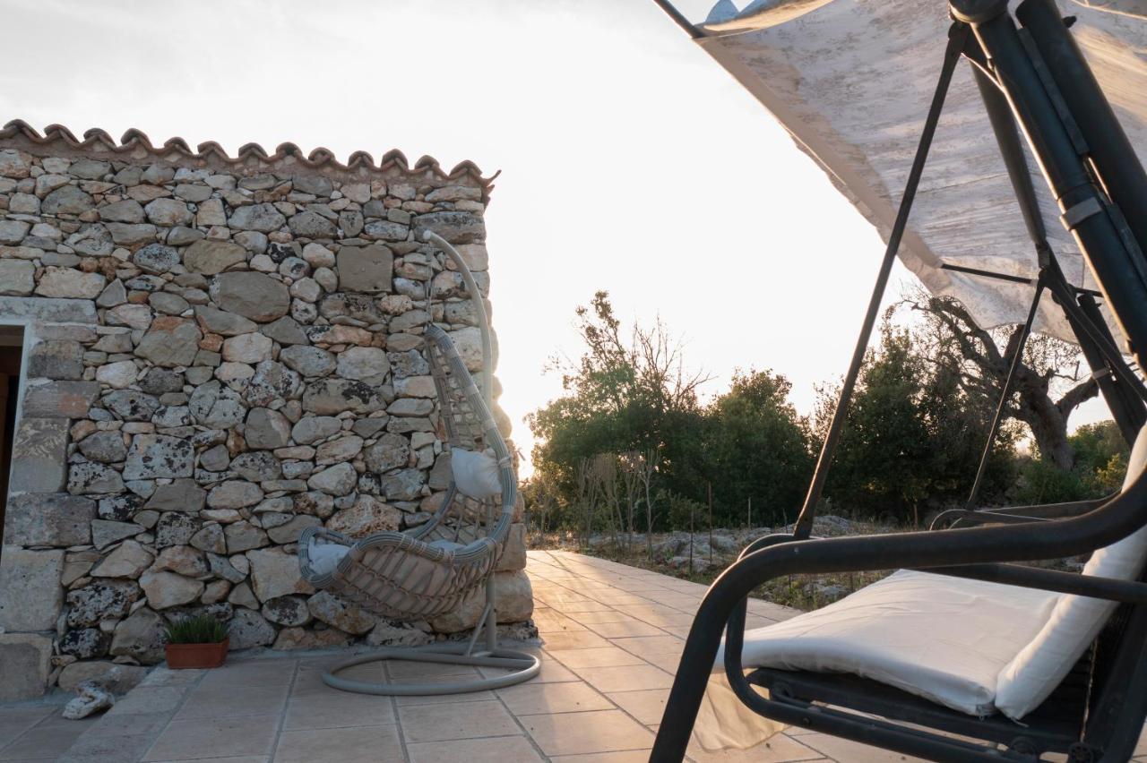 La Nicchia-Trullo Apartment Corigliano d'Otranto Exterior photo